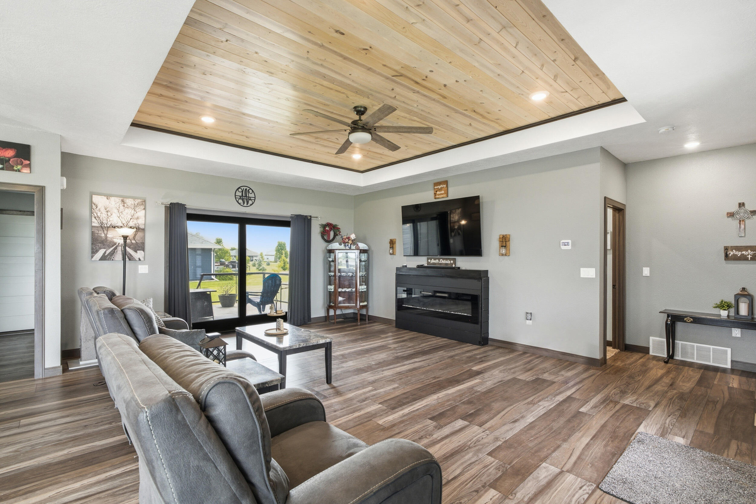604 Doris Dr