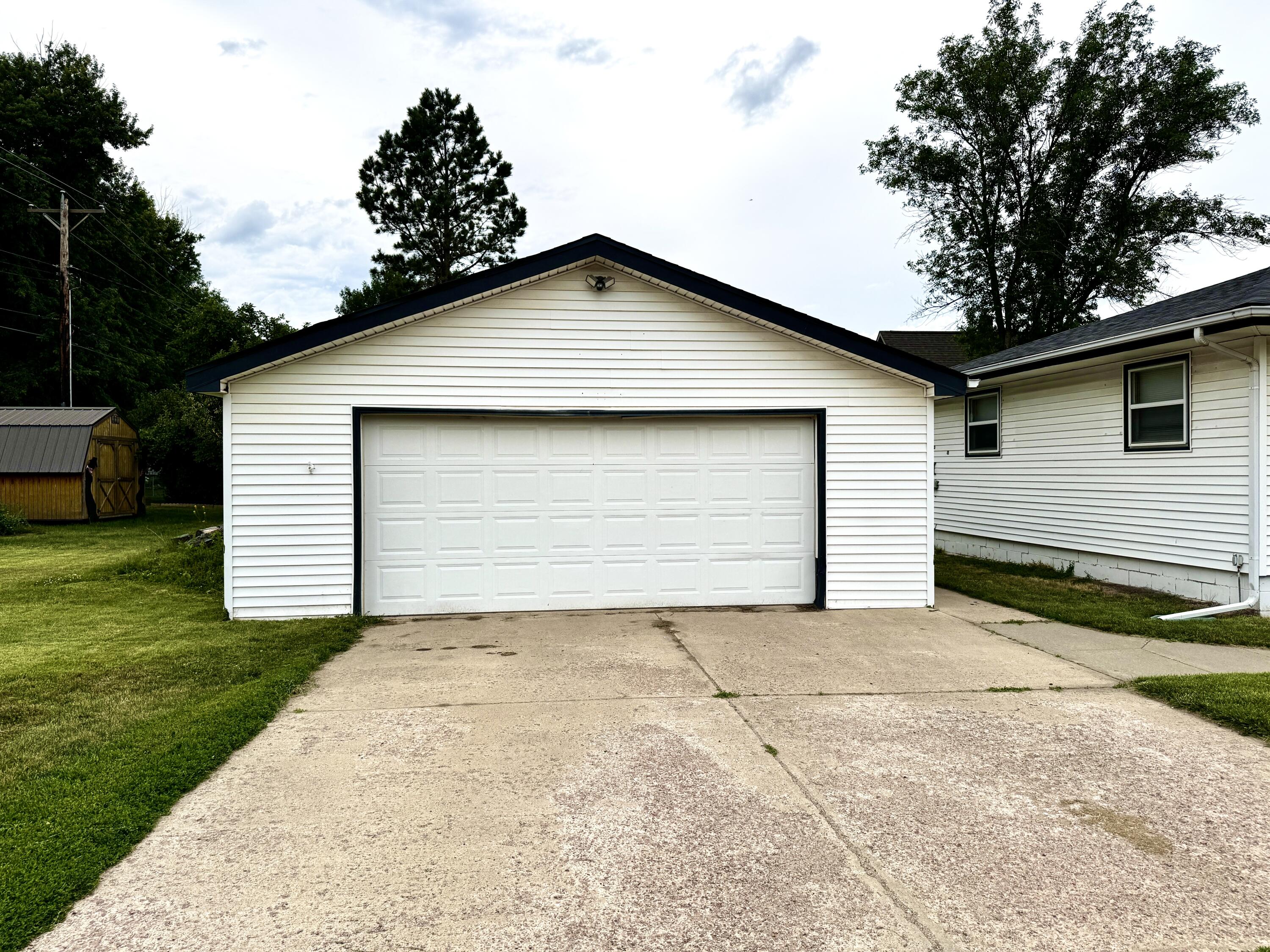 901 W Hanson Ave