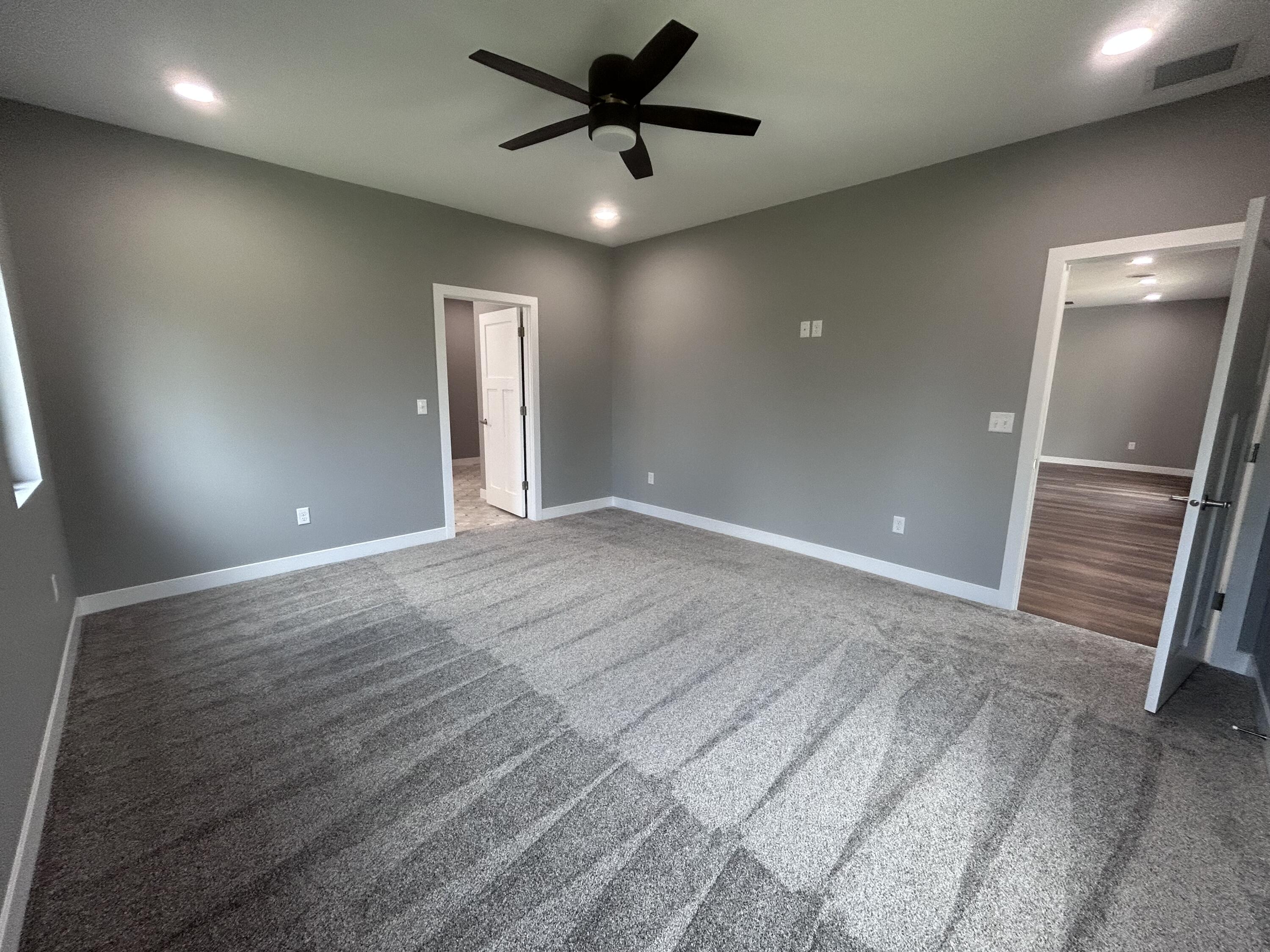 1145 Woods Cir