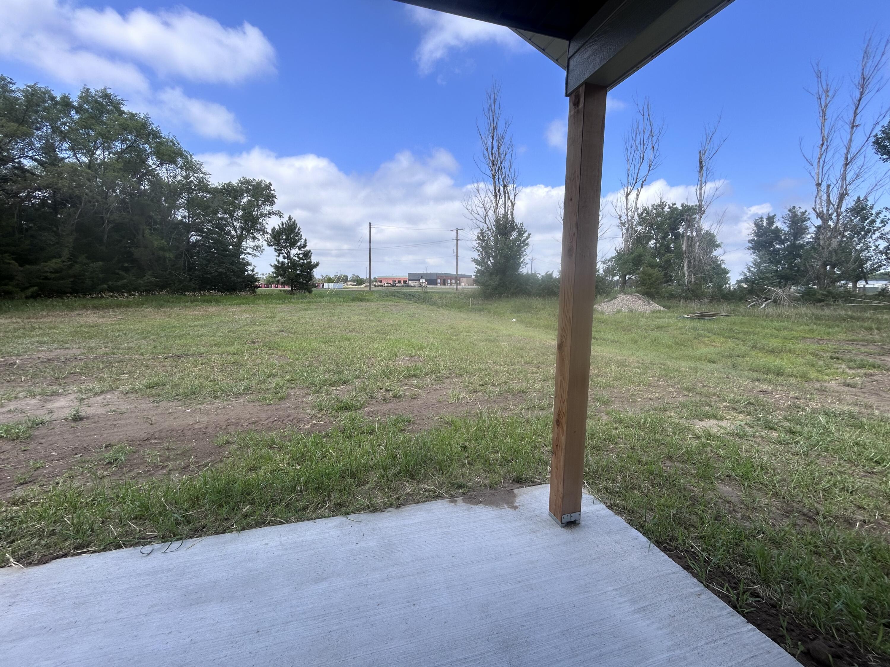 1145 Woods Cir