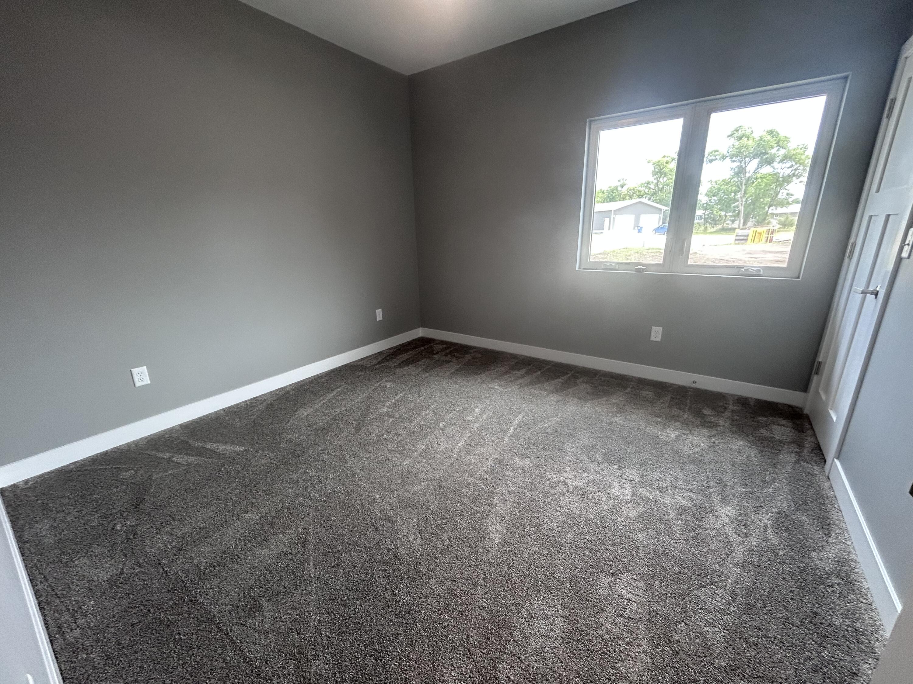 1145 Woods Cir