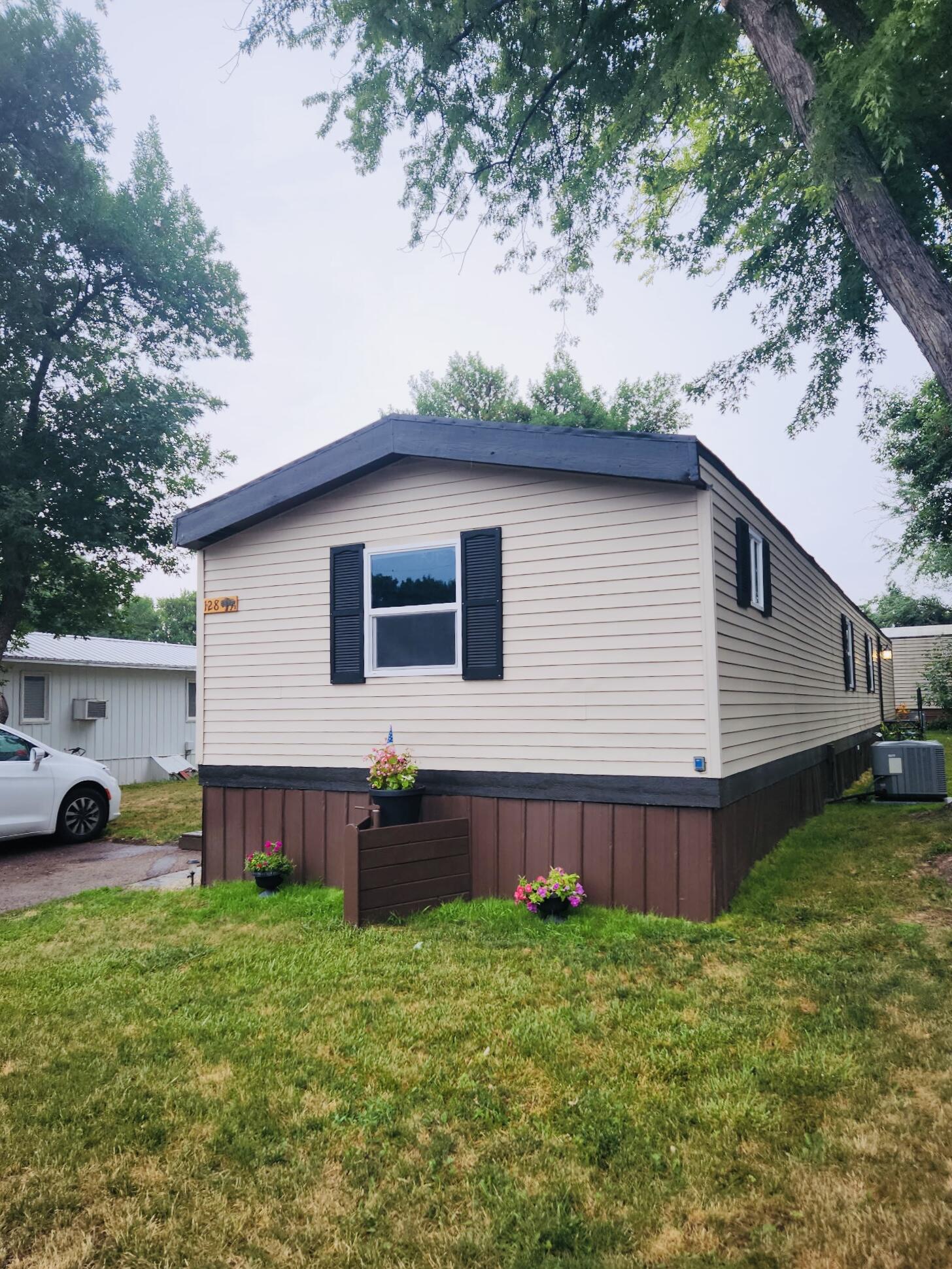 1401 S Main (Lot 128) St