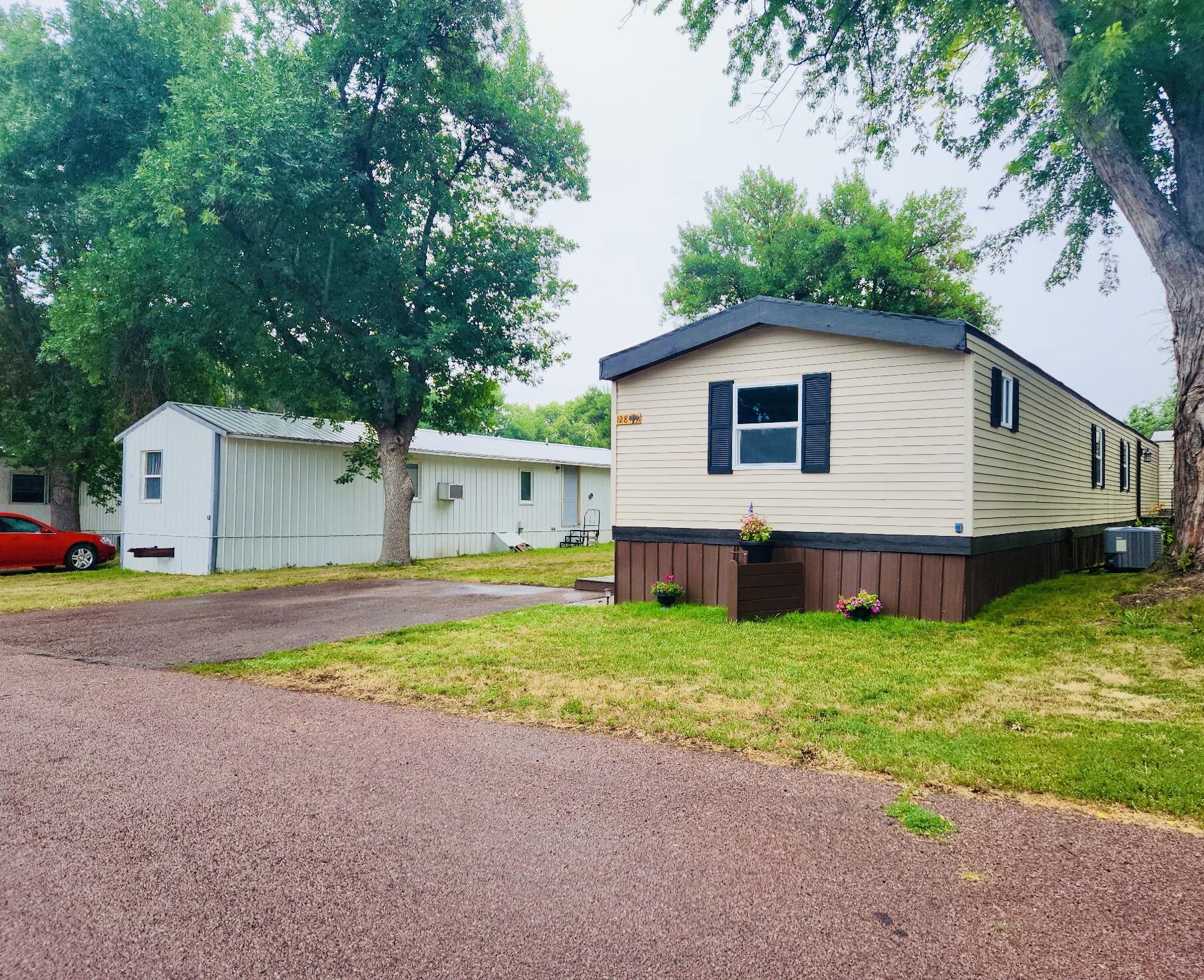1401 S Main (Lot 128) St