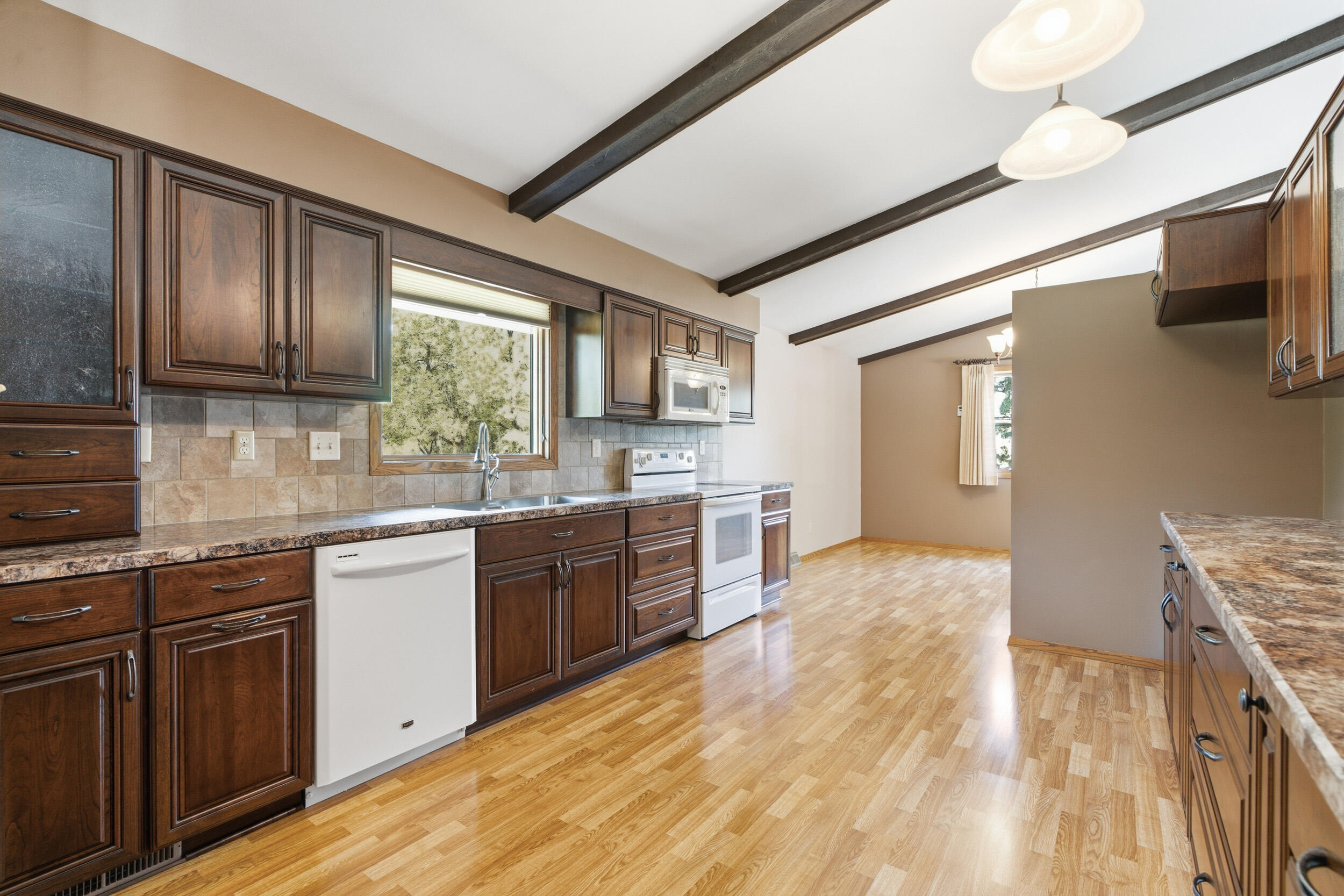 203 3rd St