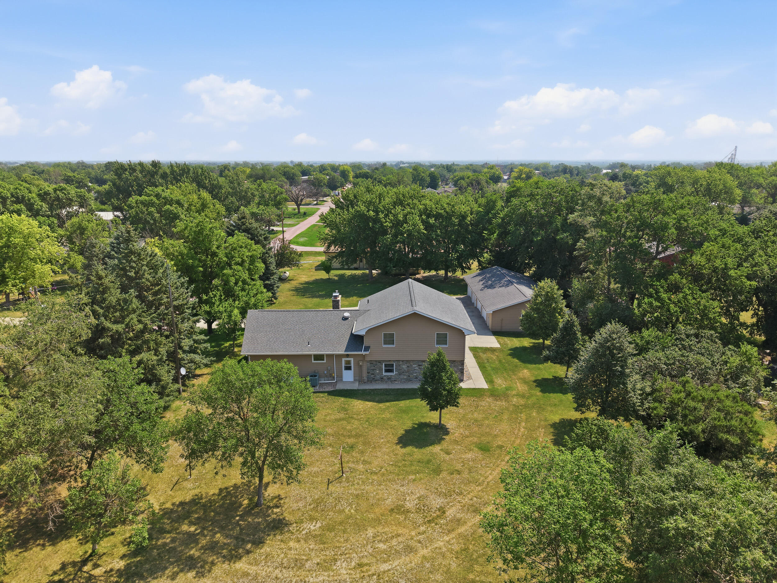203 3rd St