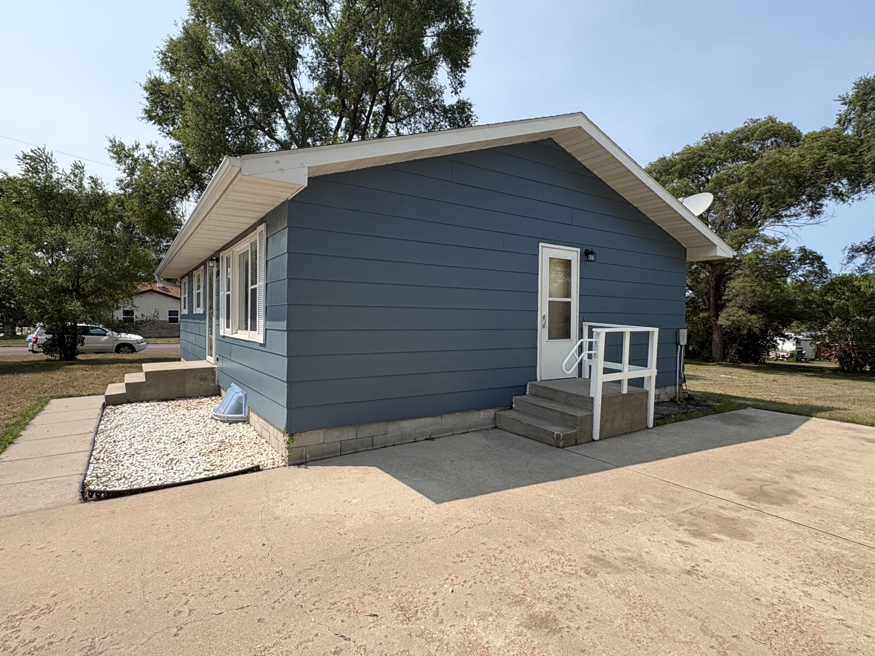 1500 E Birch Ave