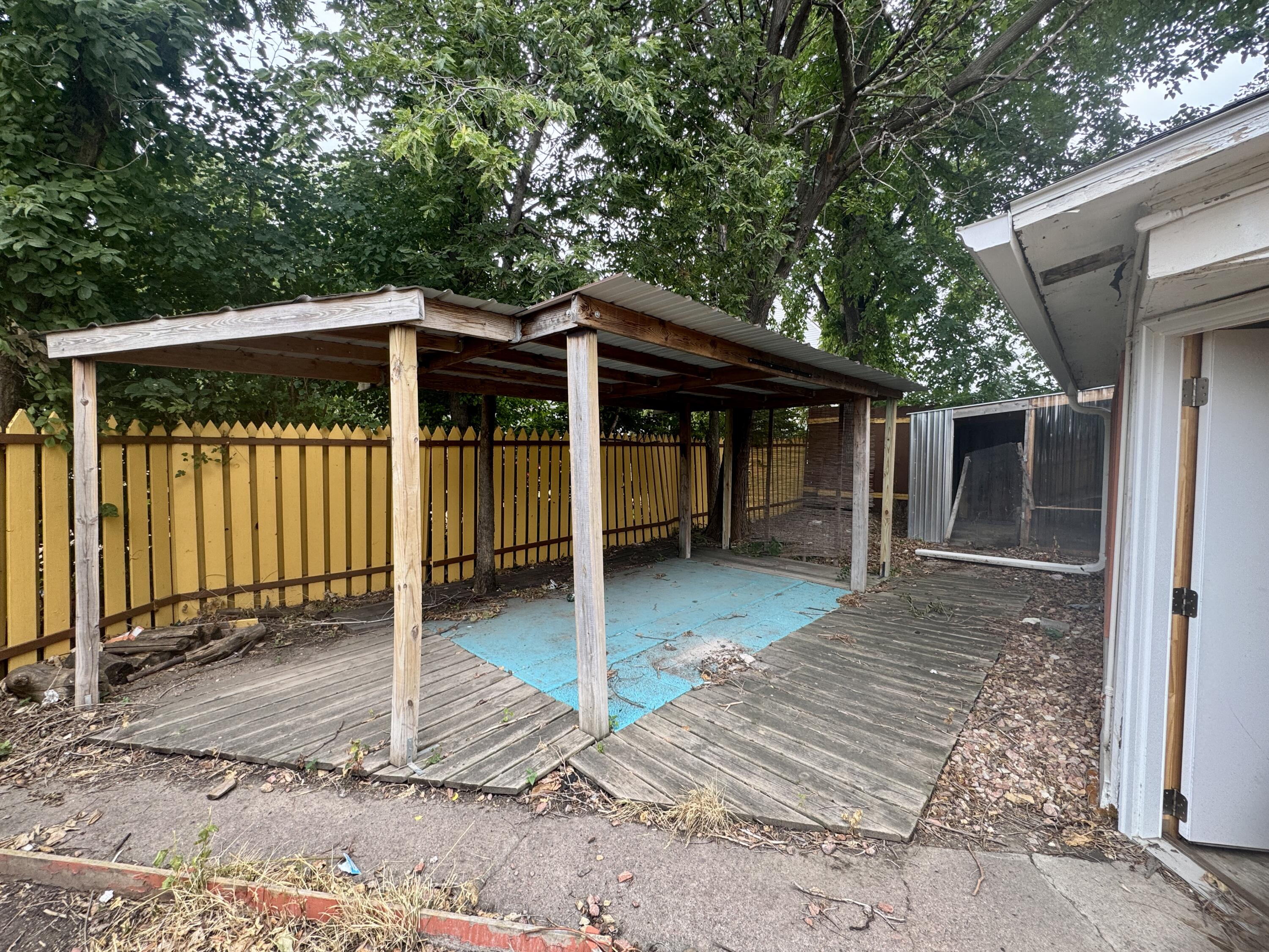 113 W 6th Ave