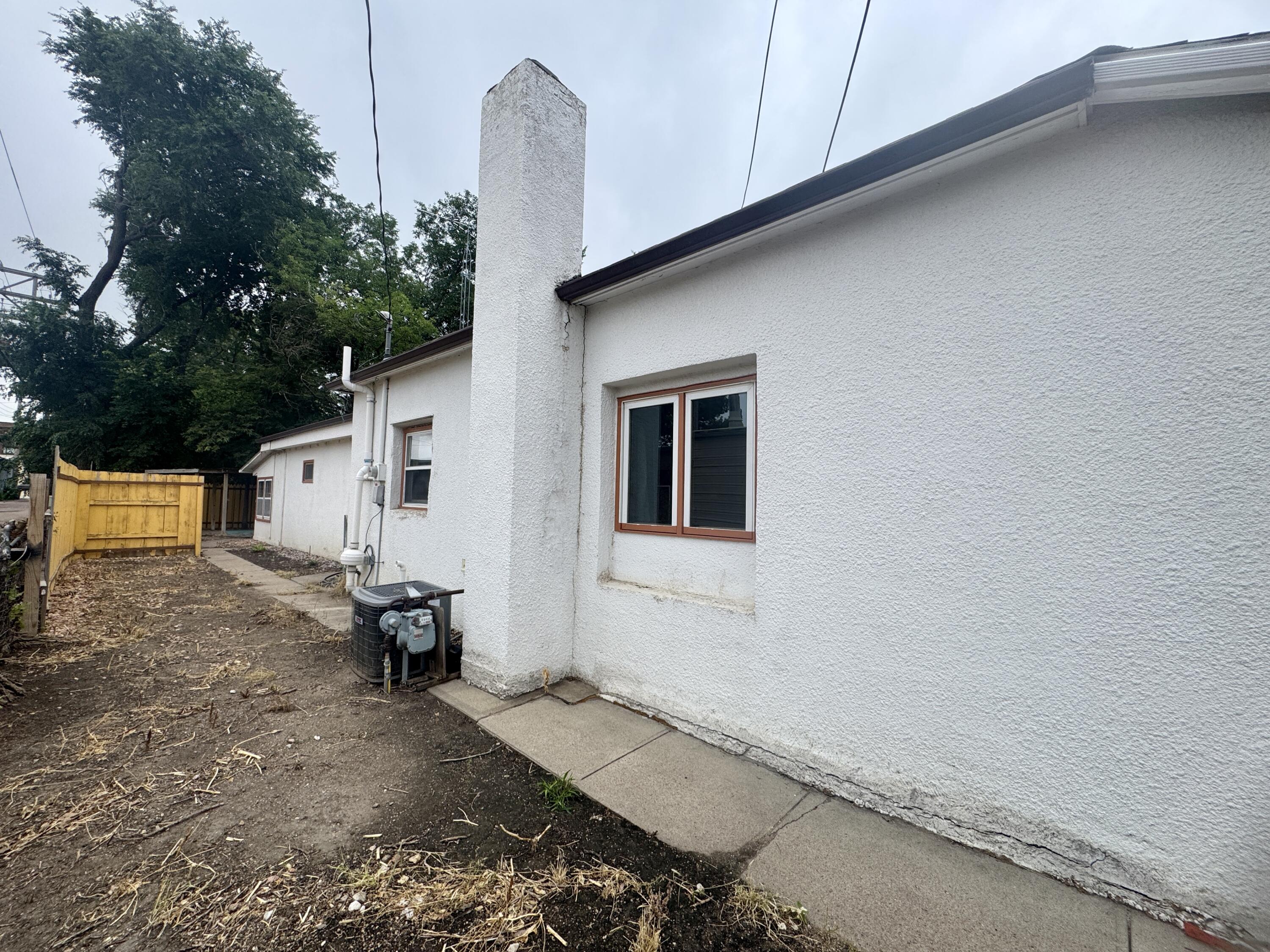 113 W 6th Ave