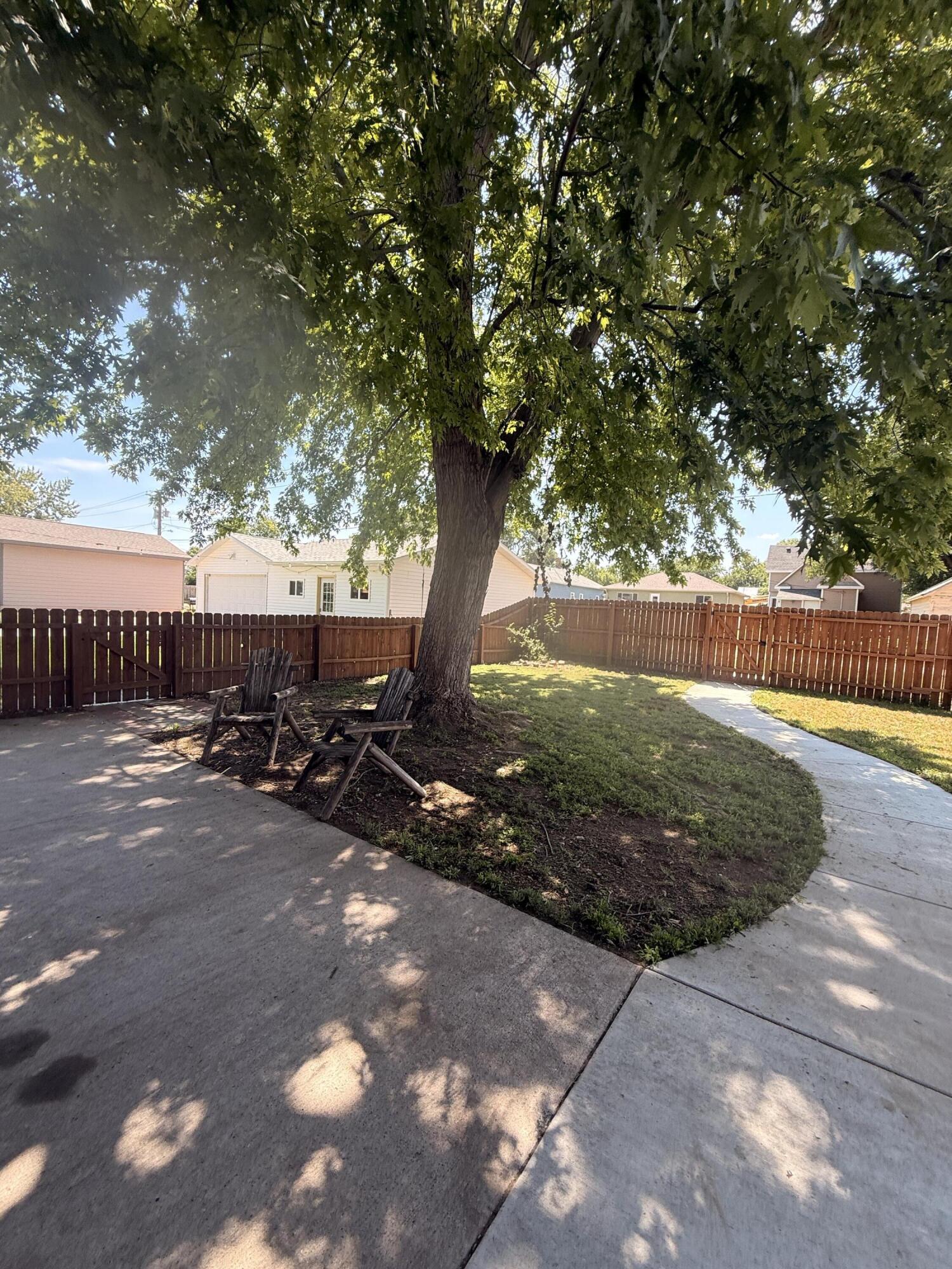 207 E 7th Ave