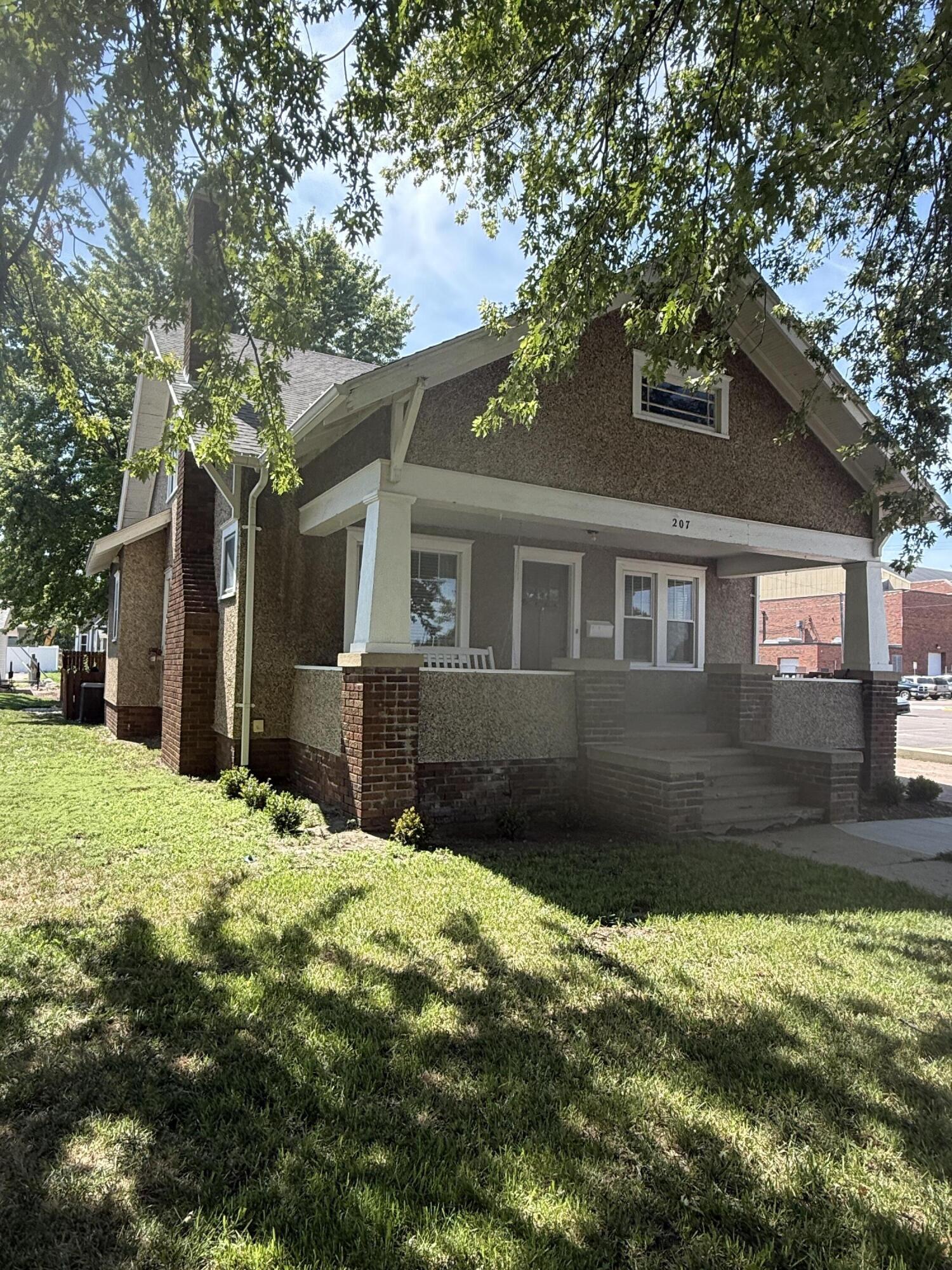 207 E 7th Ave
