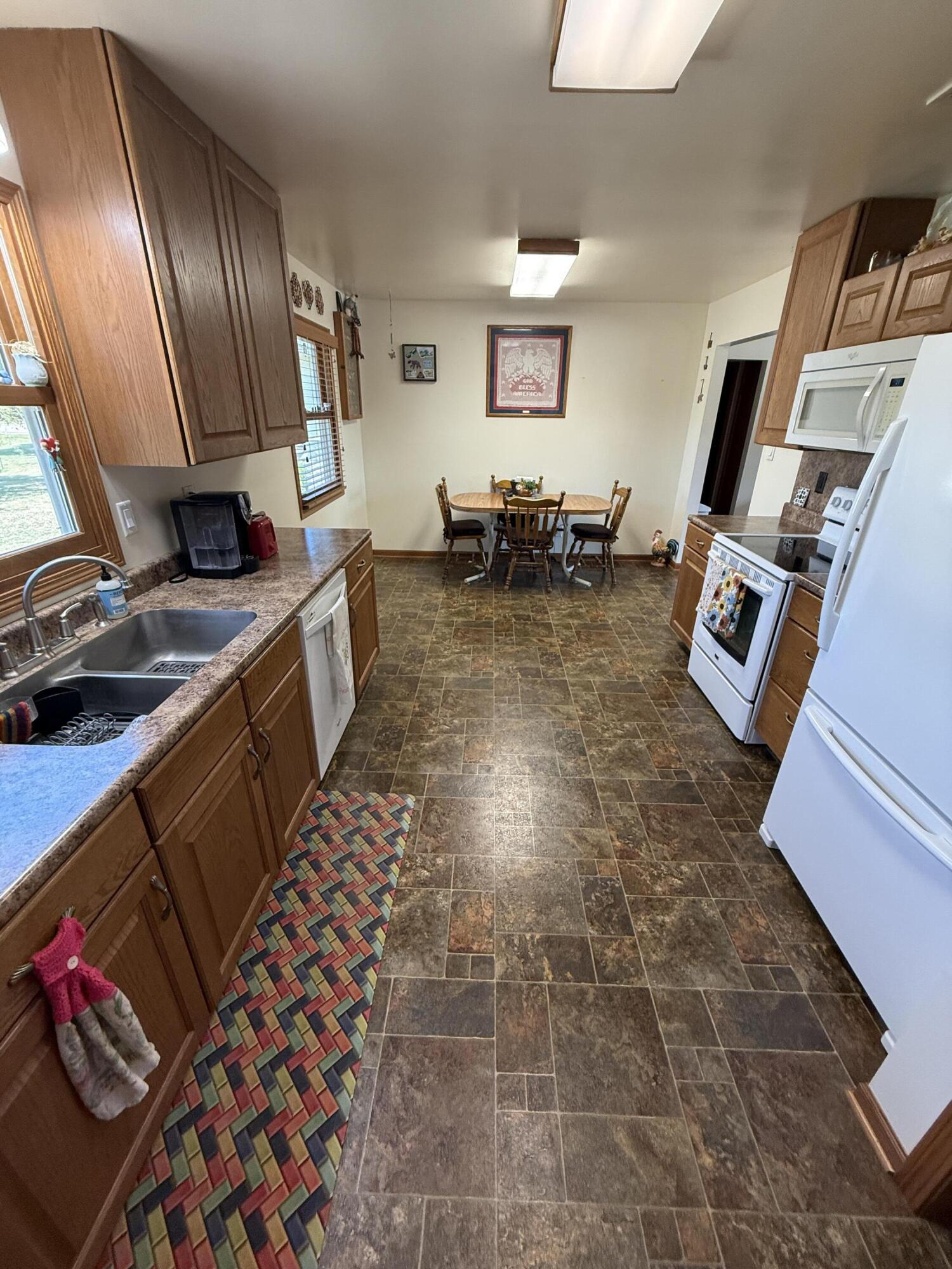 306 2nd St