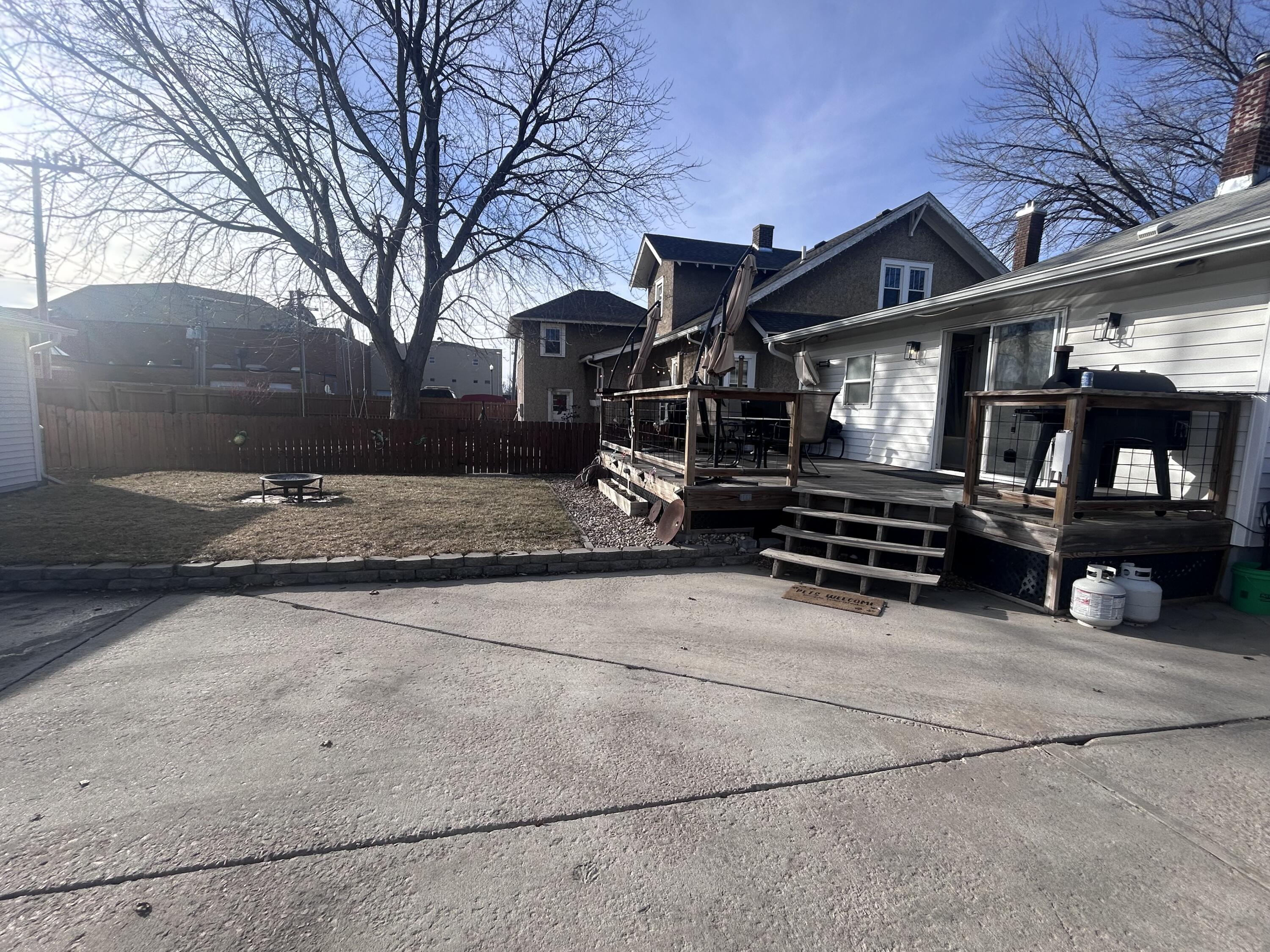 209 E 7th Ave