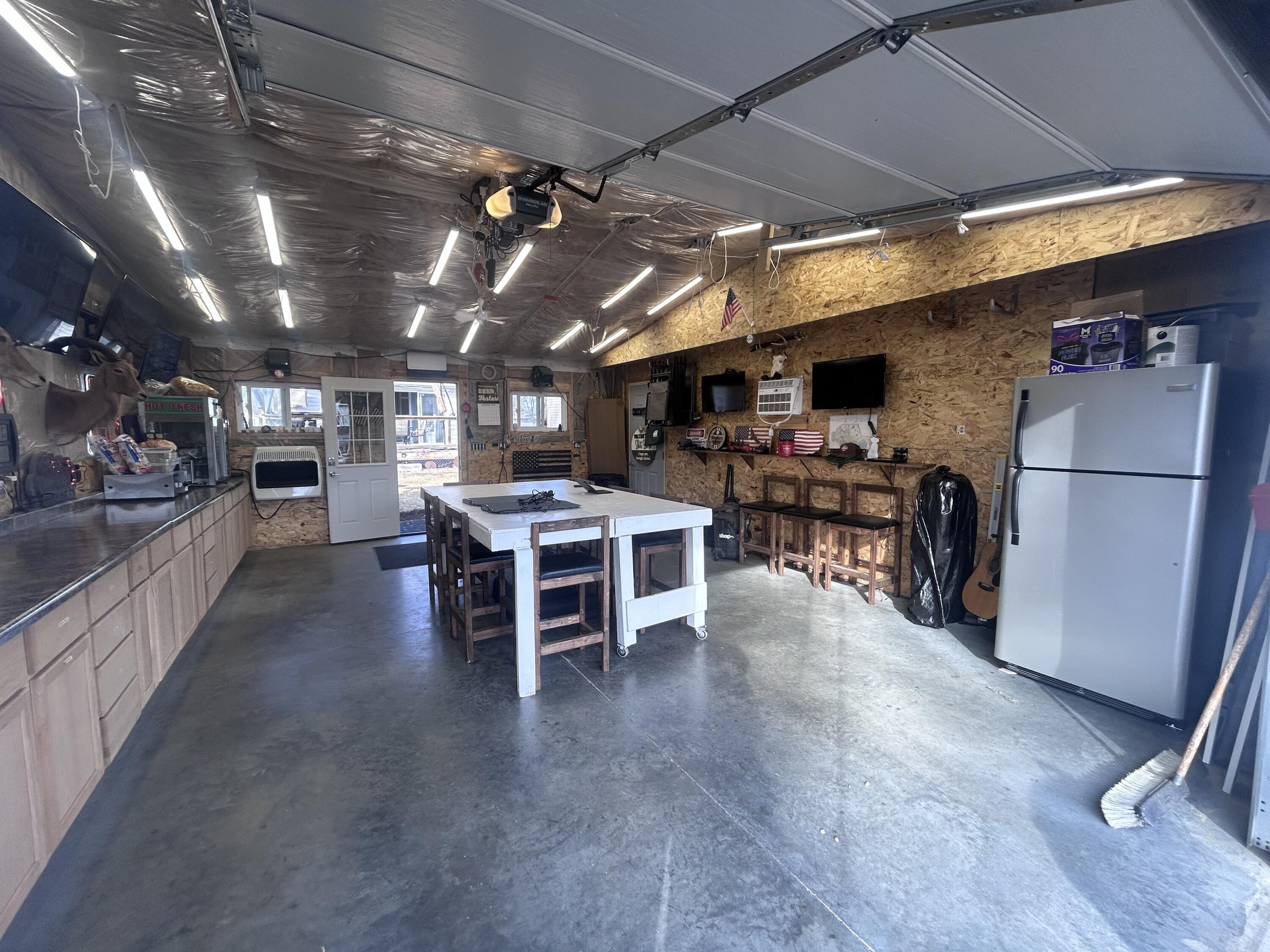 209 E 7th Ave