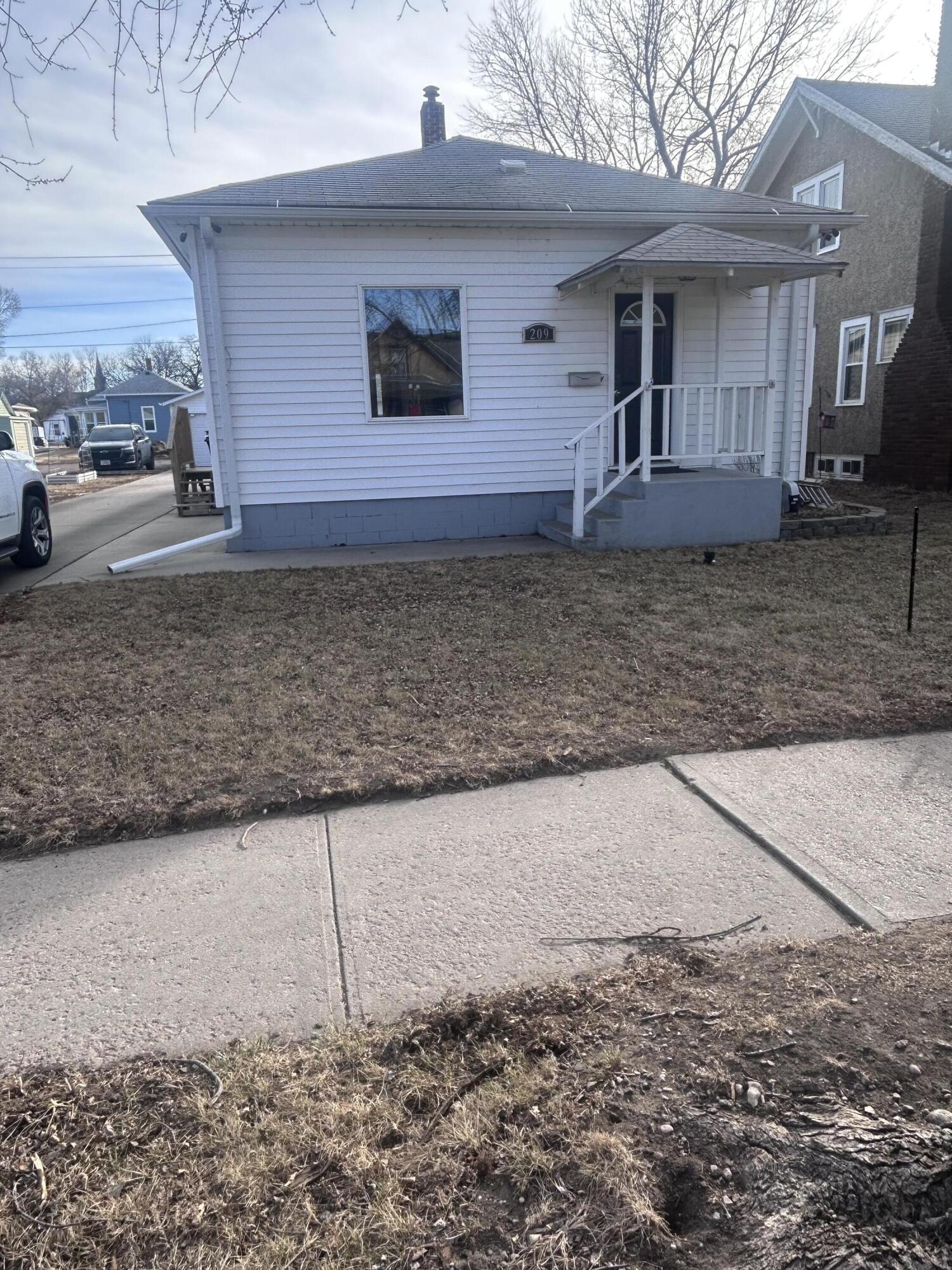 209 E 7th Ave