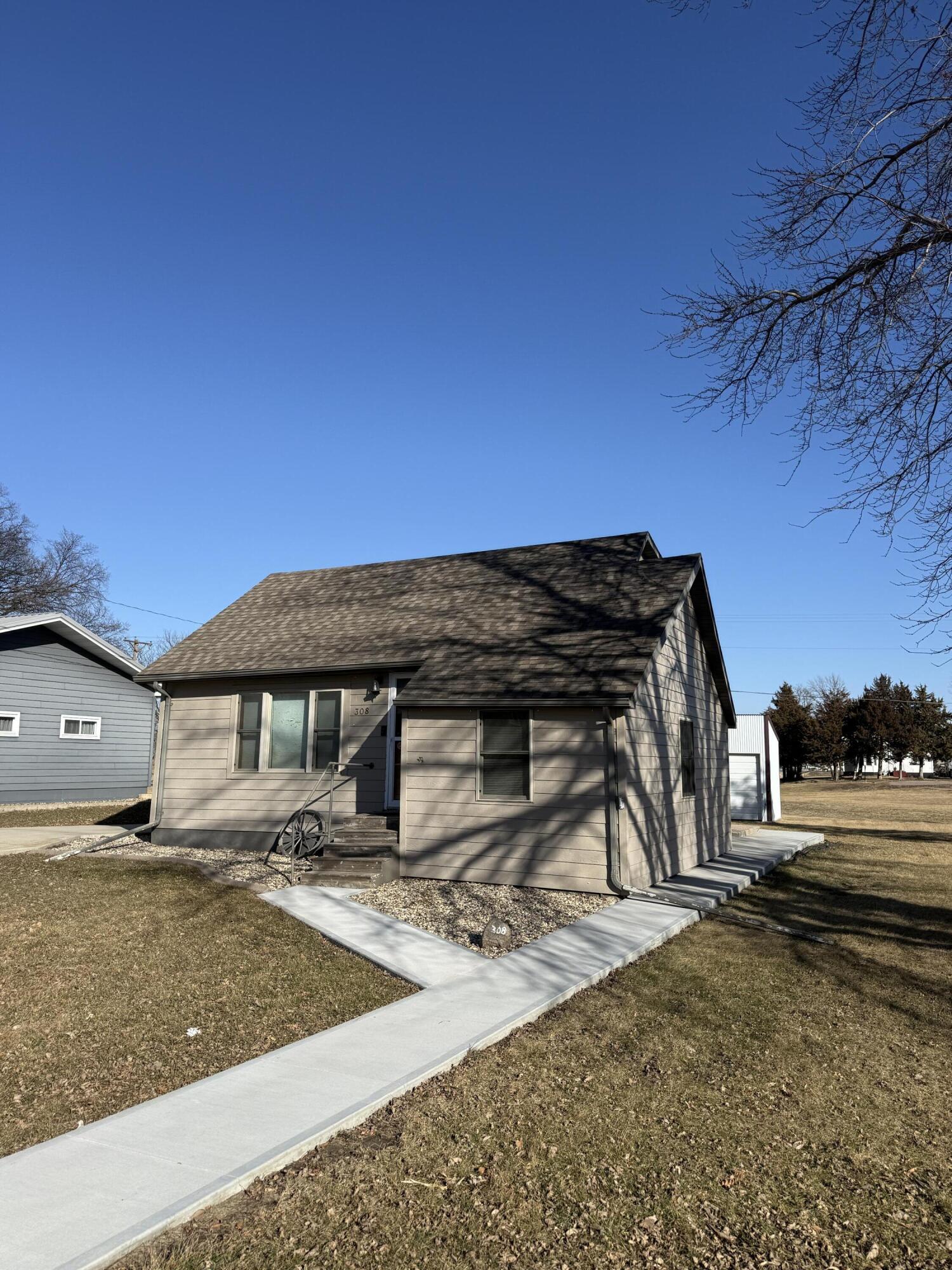 308 N 4th St