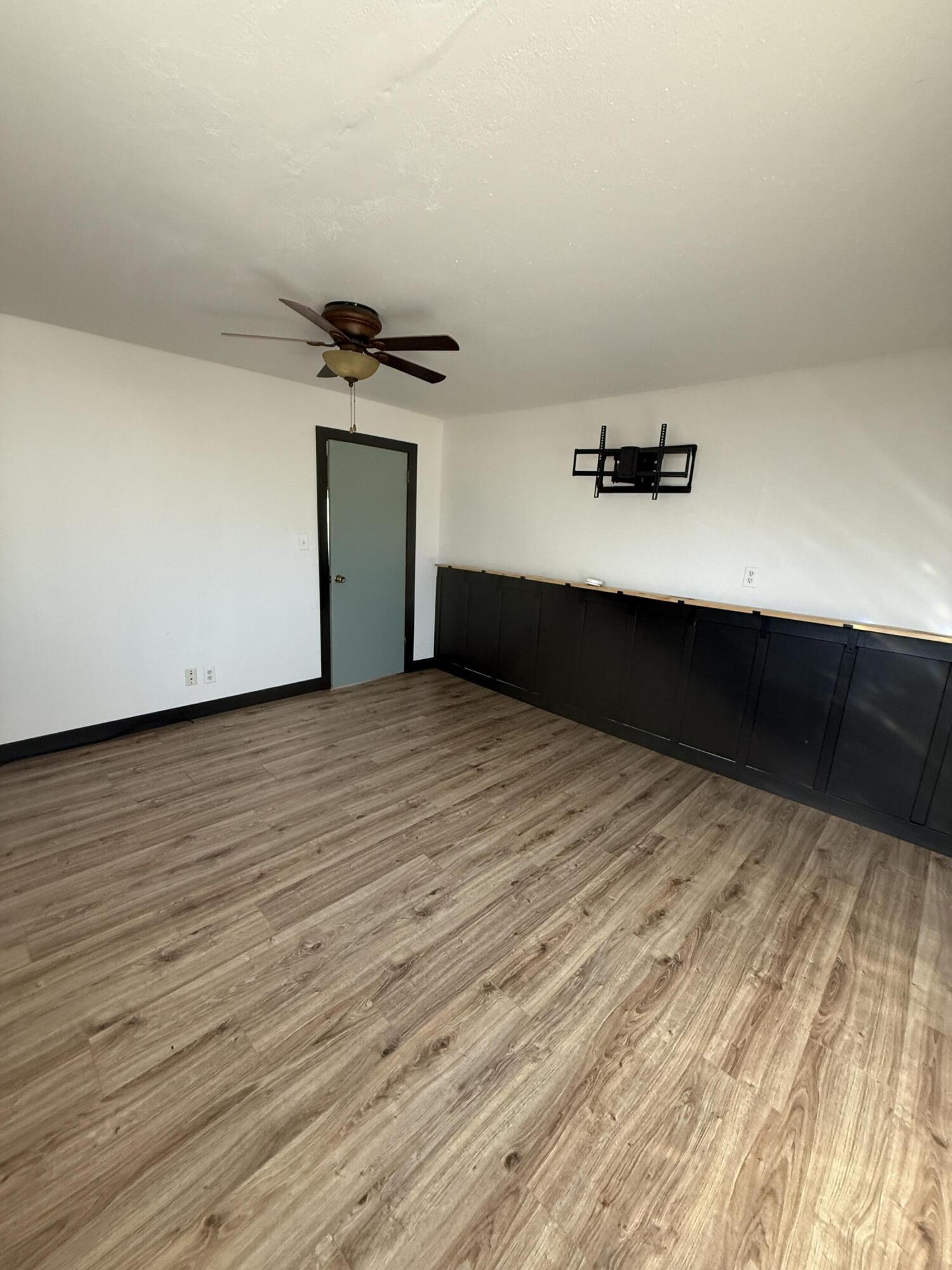 308 N 4th St