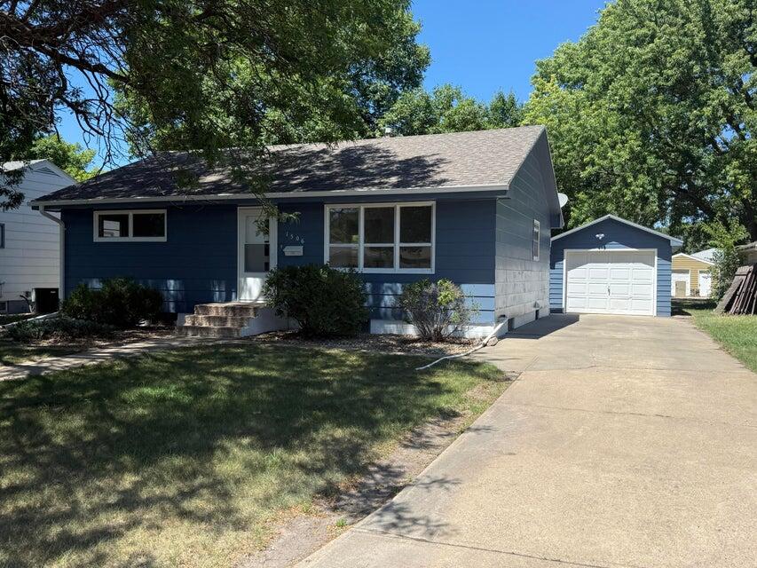 1506 E 3rd Ave