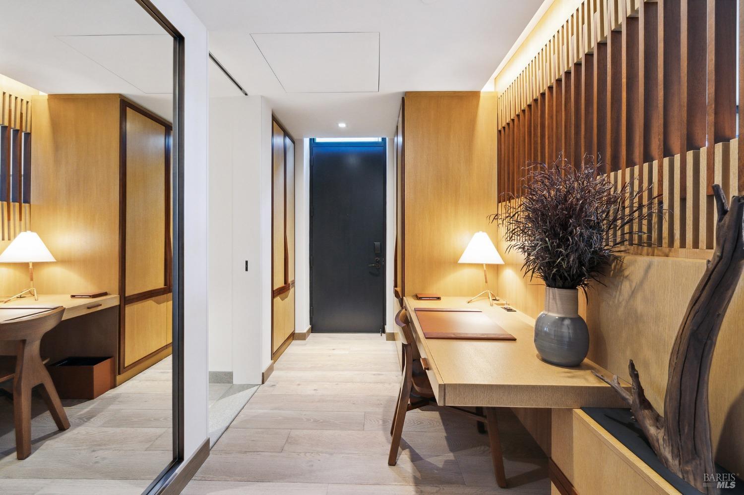 160 Woodlands Drive SE