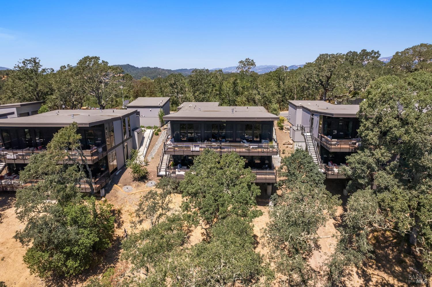 160 Woodlands Drive SE