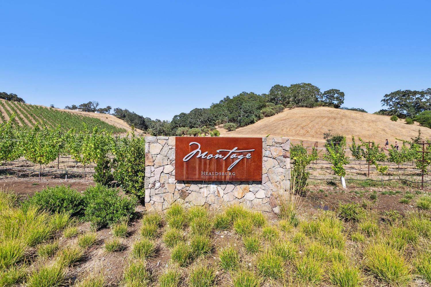 160 Woodlands Drive SE