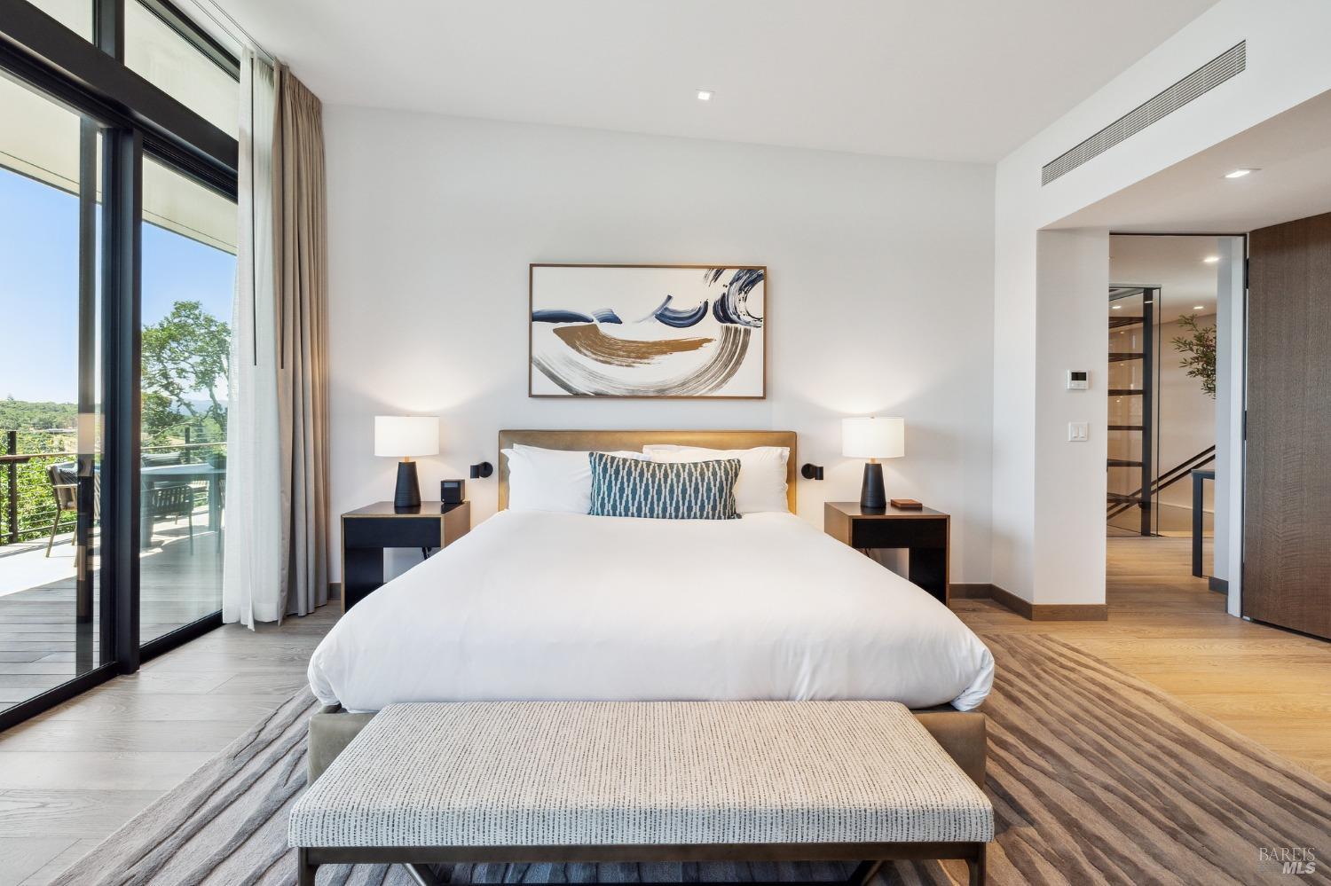 160 Woodlands Drive SE