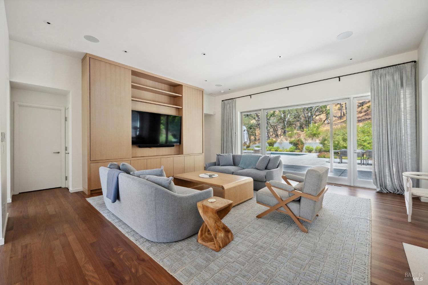 13414 Chalk Hill Road