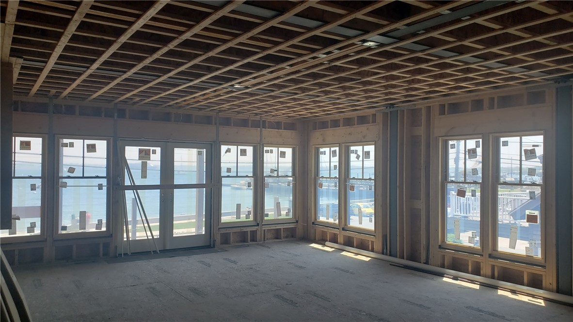 63 Conanicus Avenue Unit: A