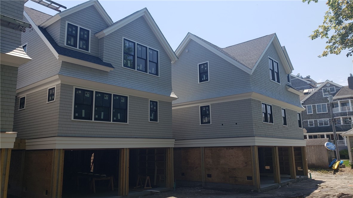 63 Conanicus Avenue Unit: A