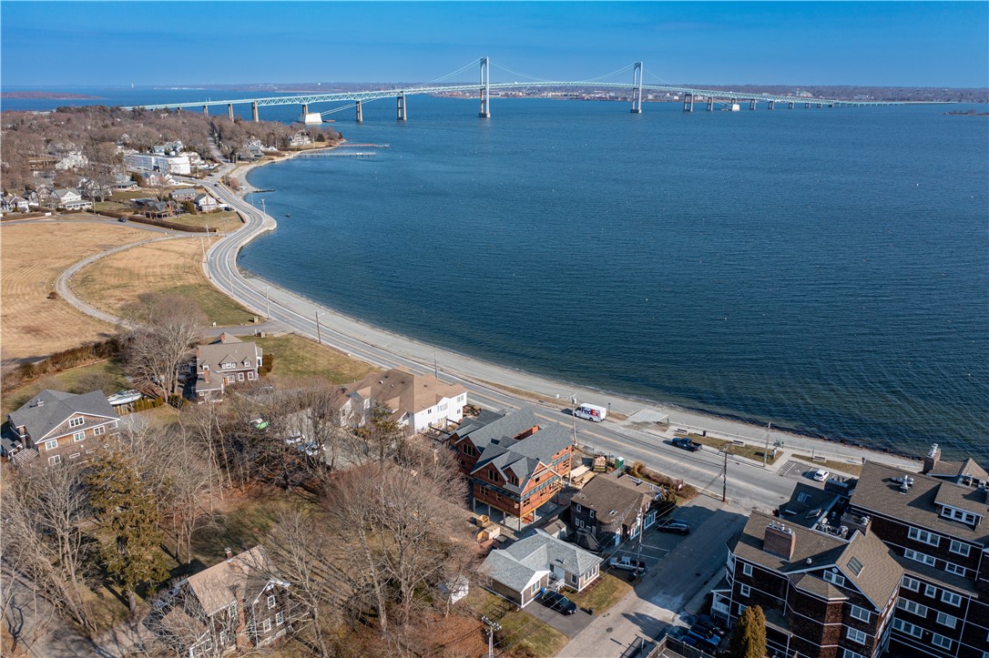 63 Conanicus Avenue Unit: B