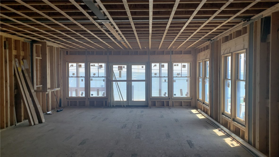 63 Conanicus Avenue Unit: B