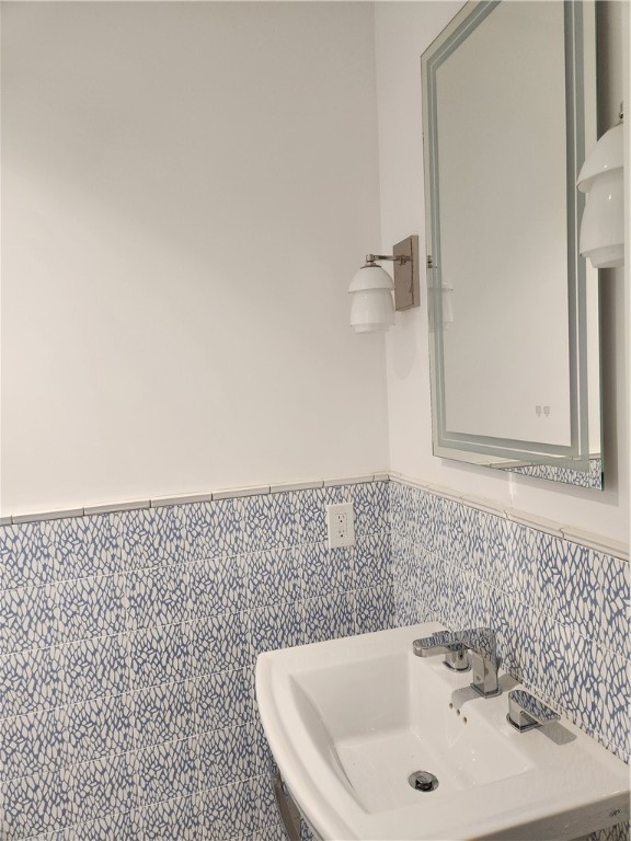 63 Conanicus Avenue Unit: C