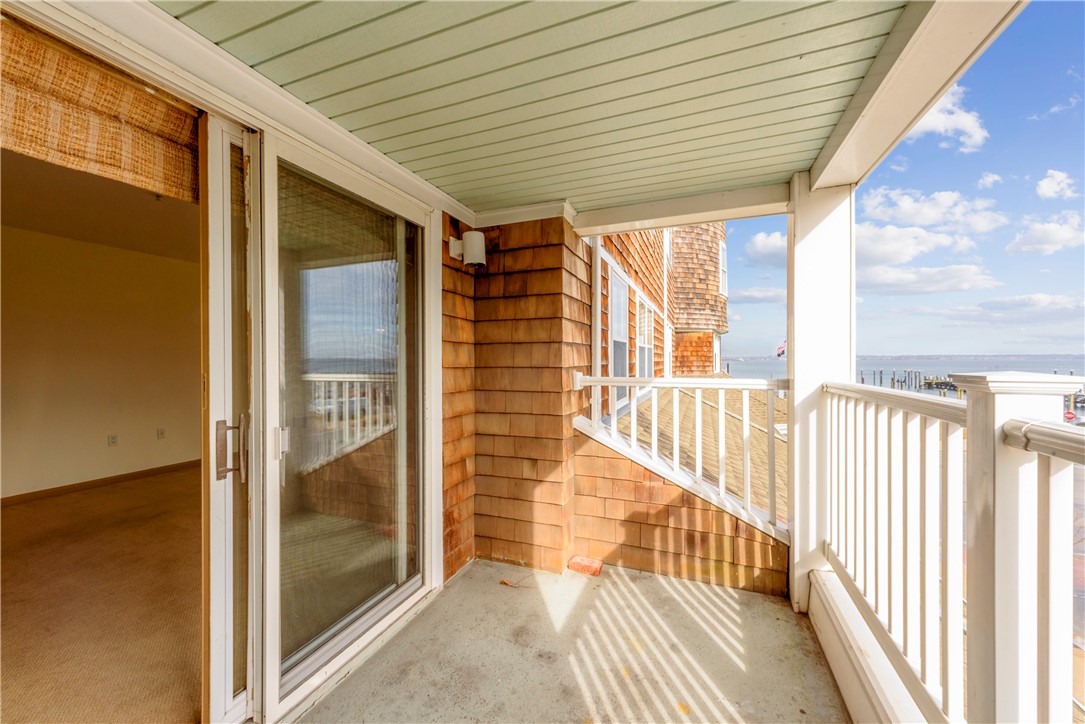 53 Conanicus Avenue Unit: 2E