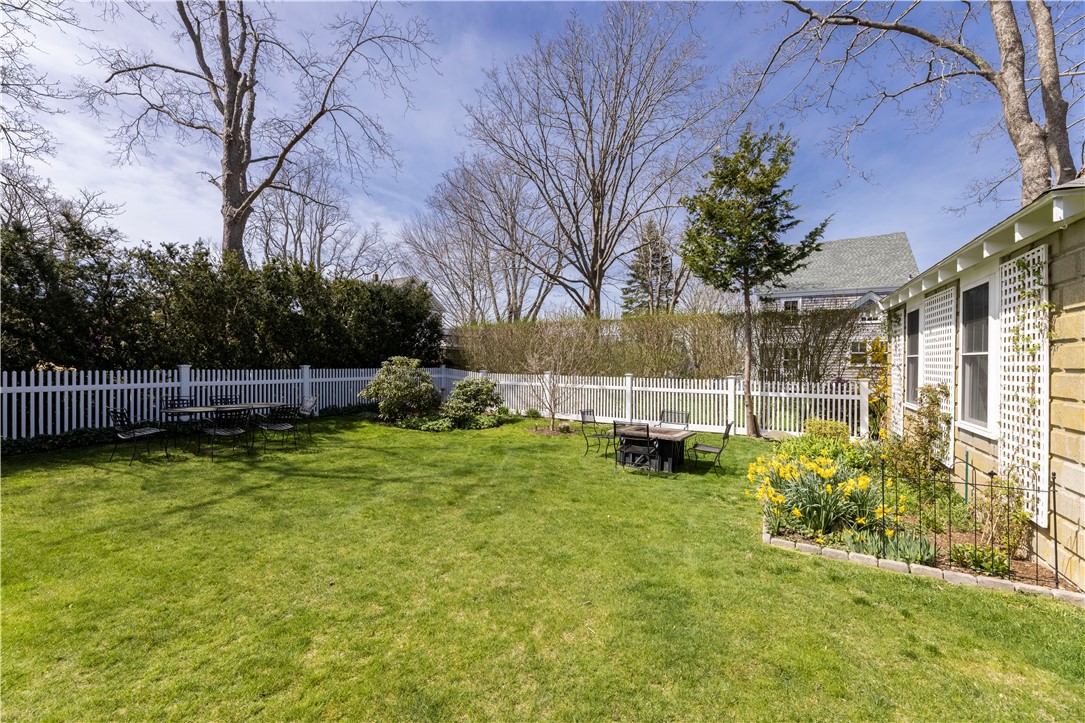 70 Howland Avenue