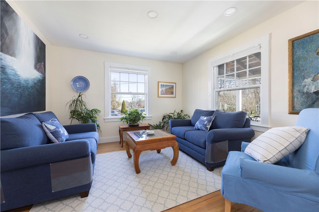 70 Howland Avenue