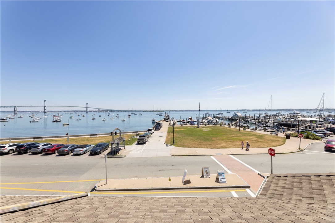 53 Conanicus Avenue Unit: 2A