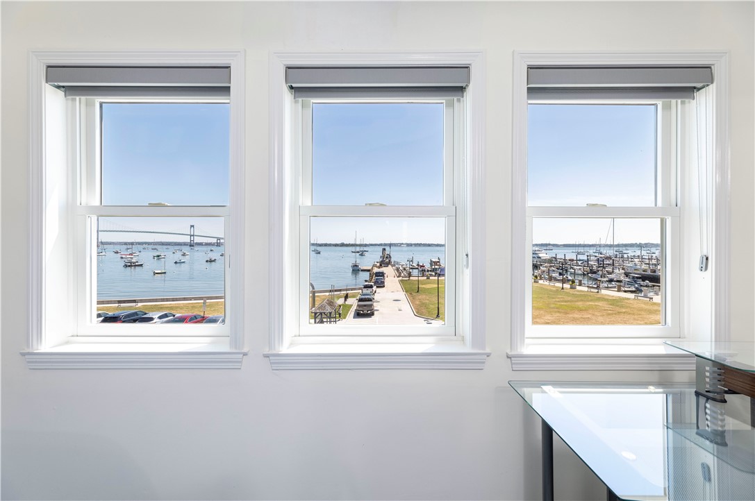 53 Conanicus Avenue Unit: 2A