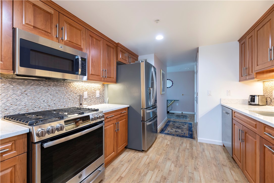 53 Conanicus Avenue Unit: 2A