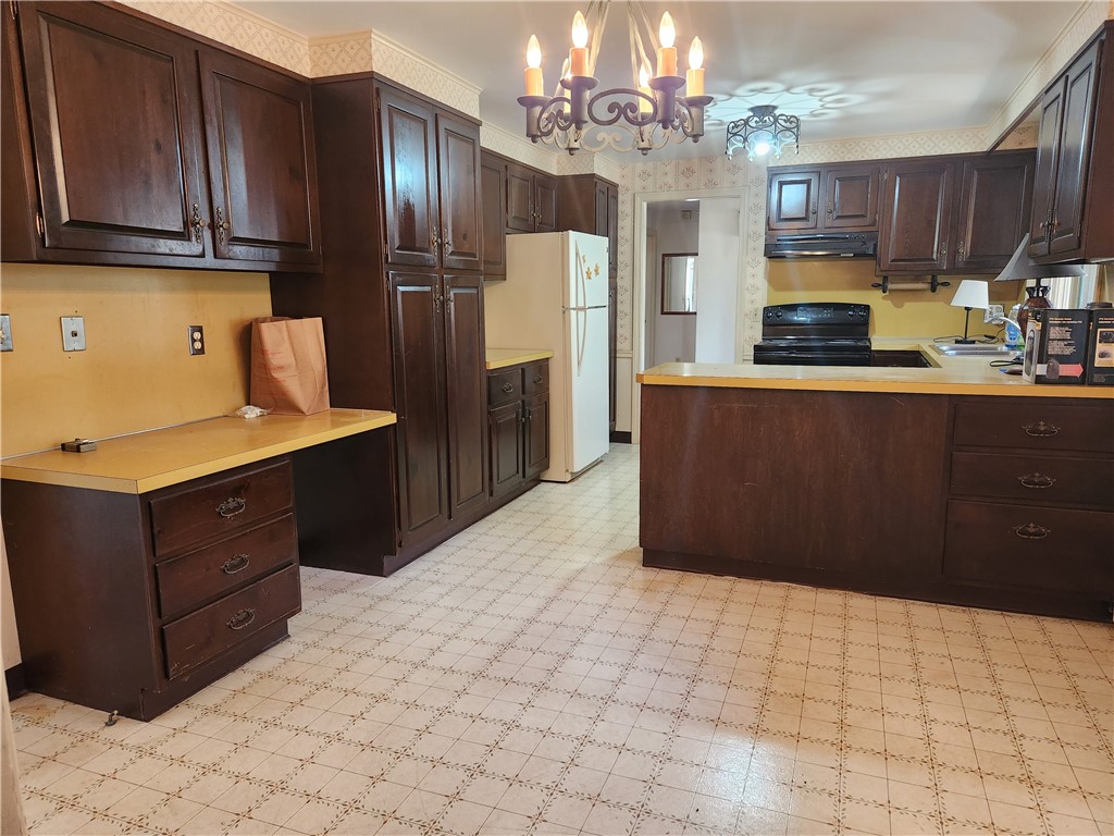 212 Oakwoods Drive