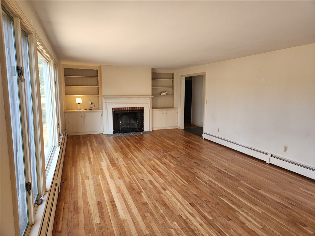 212 Oakwoods Drive