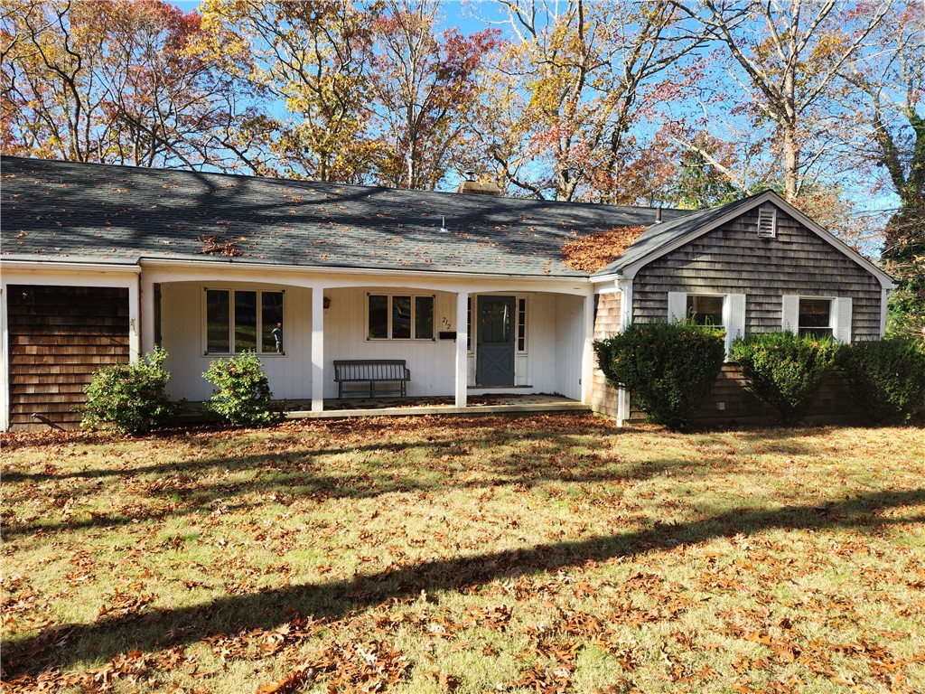 212 Oakwoods Drive