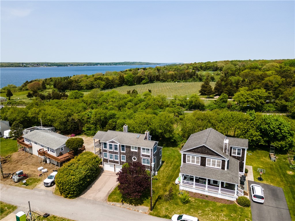 32 Bayberry Road