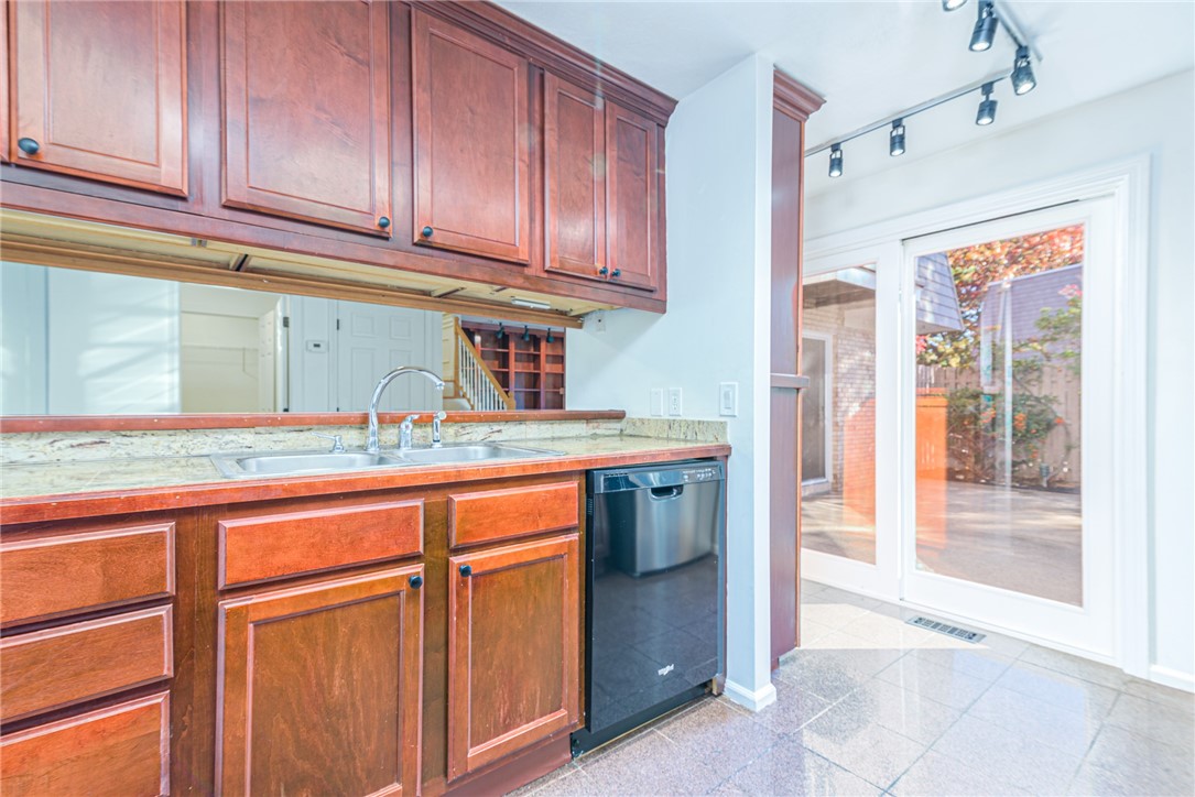 6 Caddy Rock Road C