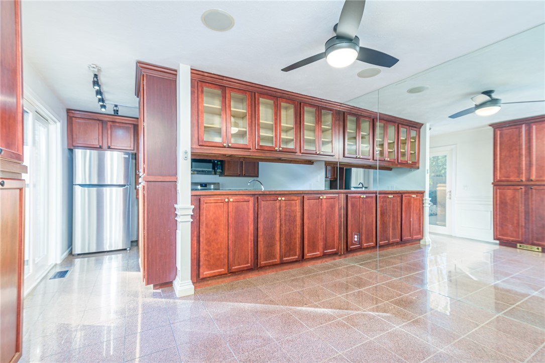 6 Caddy Rock Road C