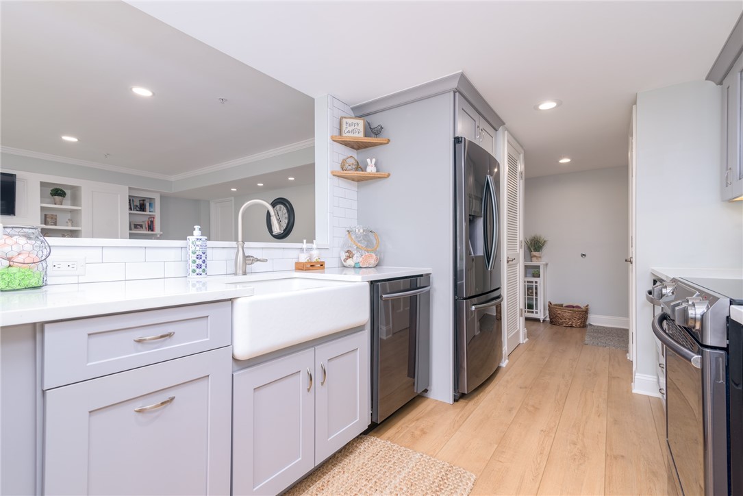 53 Conanicus Avenue 2G