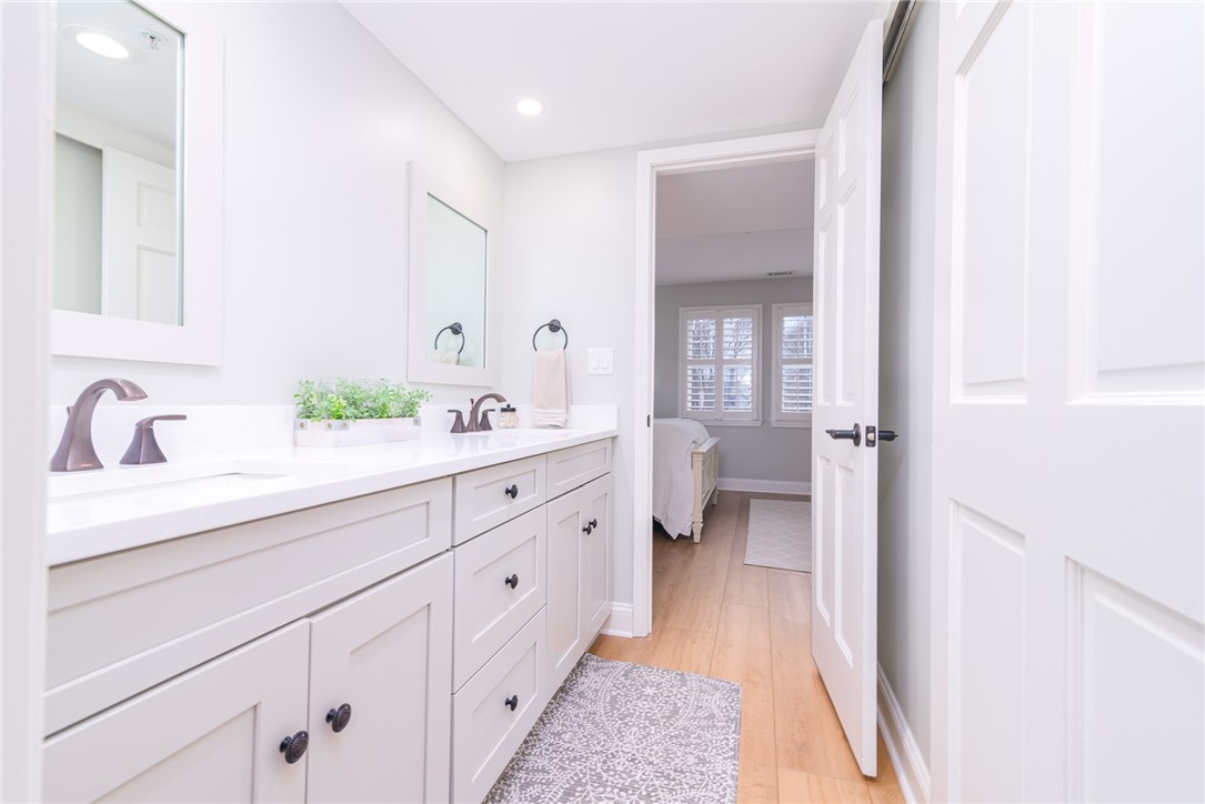 53 Conanicus Avenue 2G