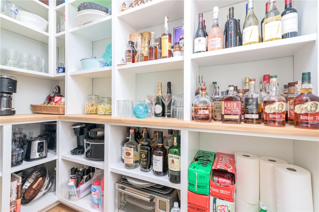 53 Conanicus Avenue 2G