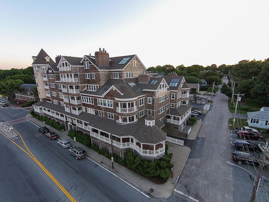 53 Conanicus Avenue 1D