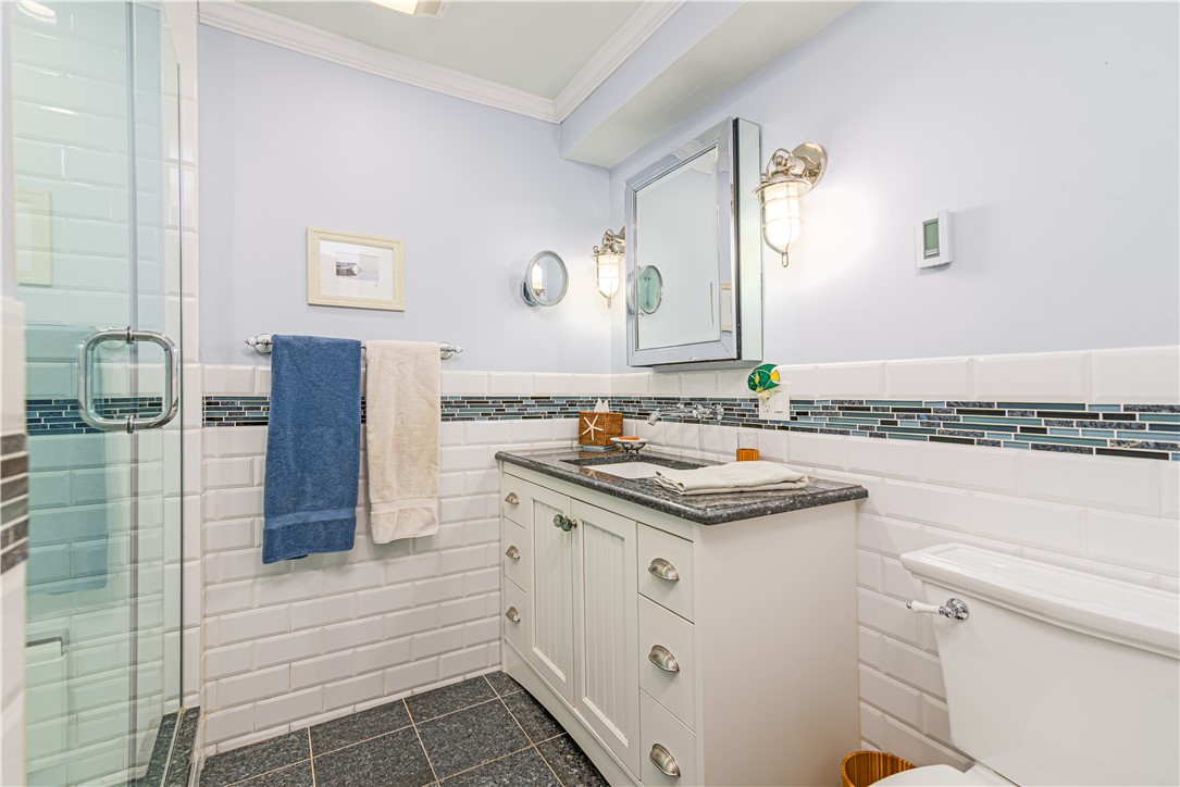 53 Conanicus Avenue 1D