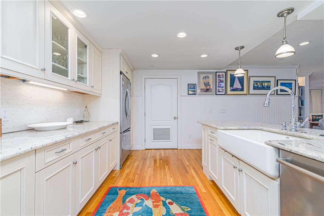 53 Conanicus Avenue 1D