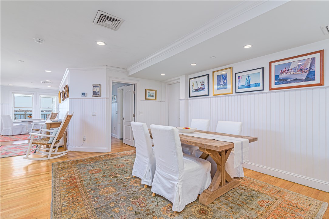 53 Conanicus Avenue 1D